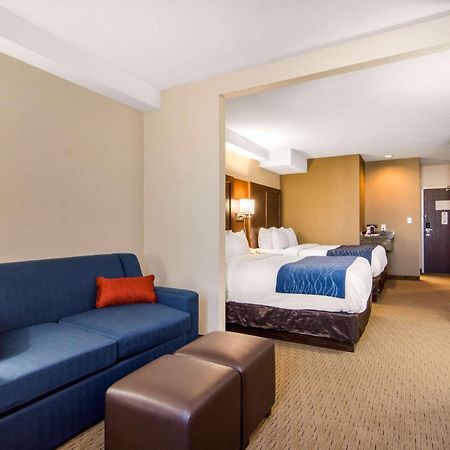 Comfort Inn & Suites Medicine Hat Exterior foto
